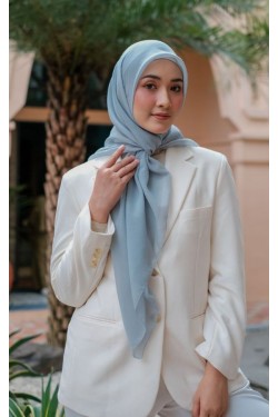 Hijab Segi 4 Voal Anabela Eyelash Dusty Blue